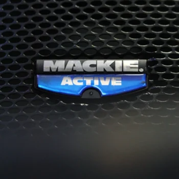 MACKIE LOGO CLOSEUP